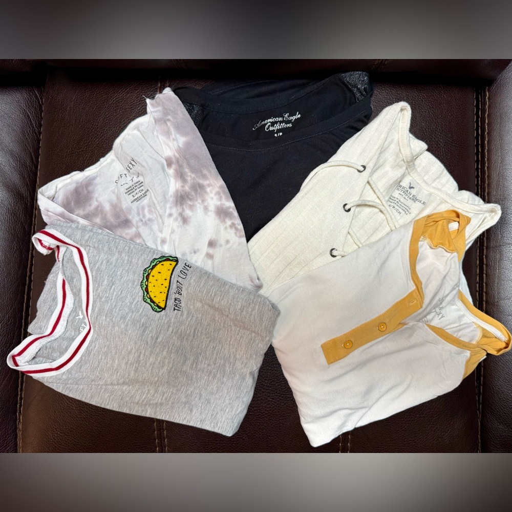 American Eagle and Graphic Tees Bundle